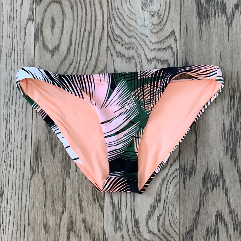 Dolce Vita Swimsuit Bottom NEW CONDITION